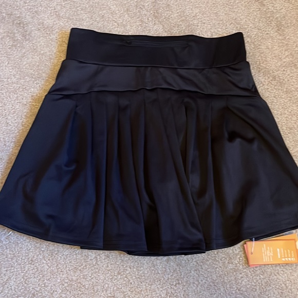 NWT Black golf skort - Picture 2 of 5
